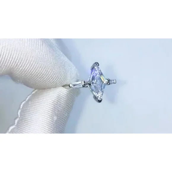 NEW Women's‎ Marquis Platinum Plated Simulated Diamond Band Ring Size 7